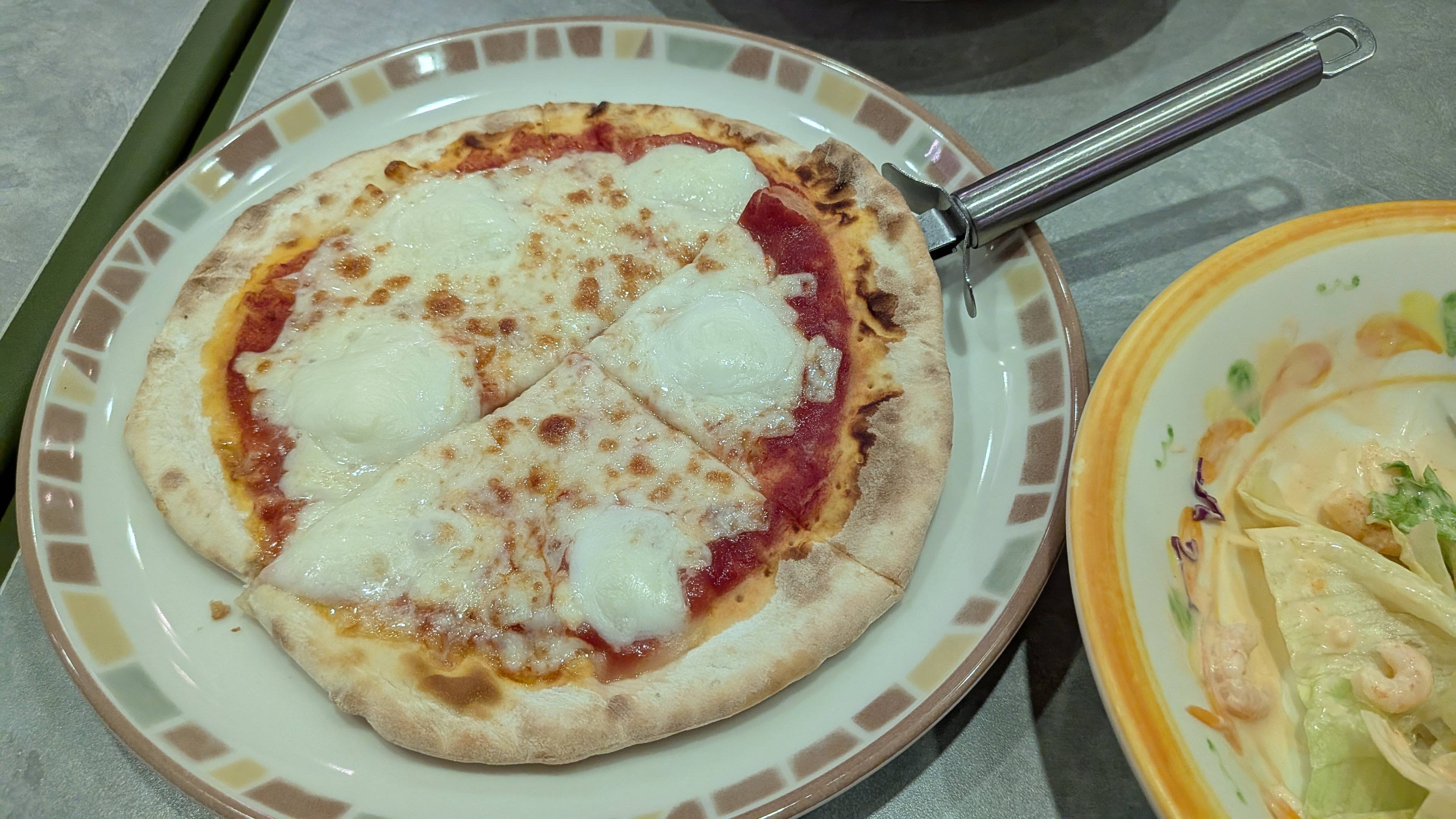 ピザの切れない非行少年